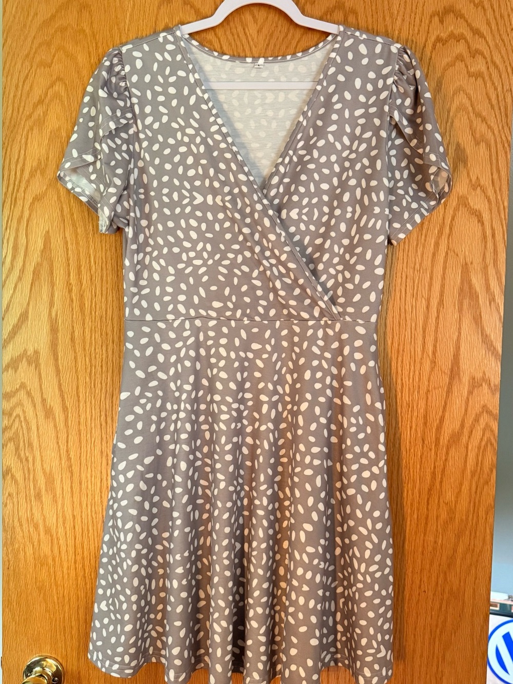 Taupe Short-Sleeve Wrap Skater Dress with White Leaf Print